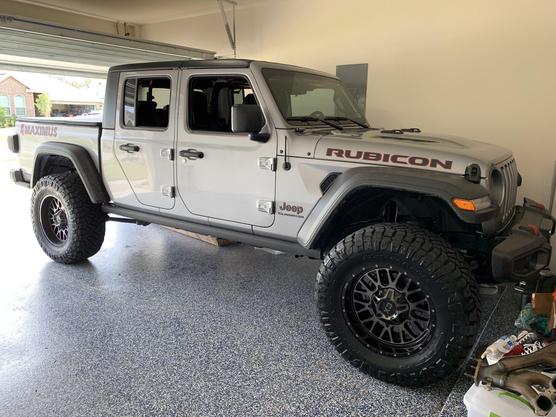 Jeep Gladiator What wheels are you putting on you JT? C14DEAE5-8DA6-4BA9-B4C9-FE59AE9EDF0D