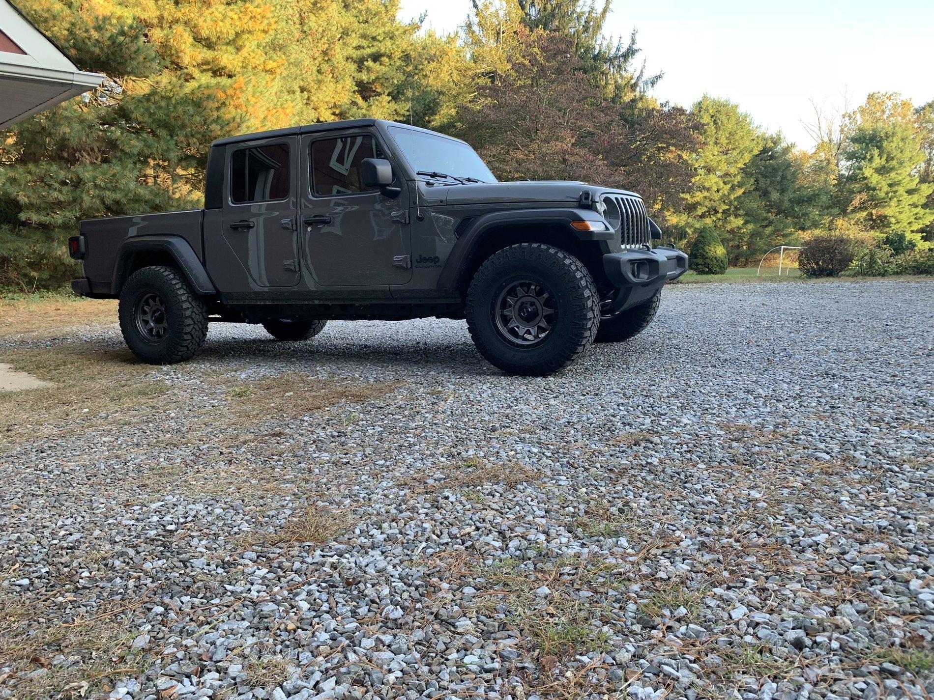 Jeep Gladiator What wheels are you putting on you JT? 8C6A1047-AD2C-4E98-91C9-D55969468C1E