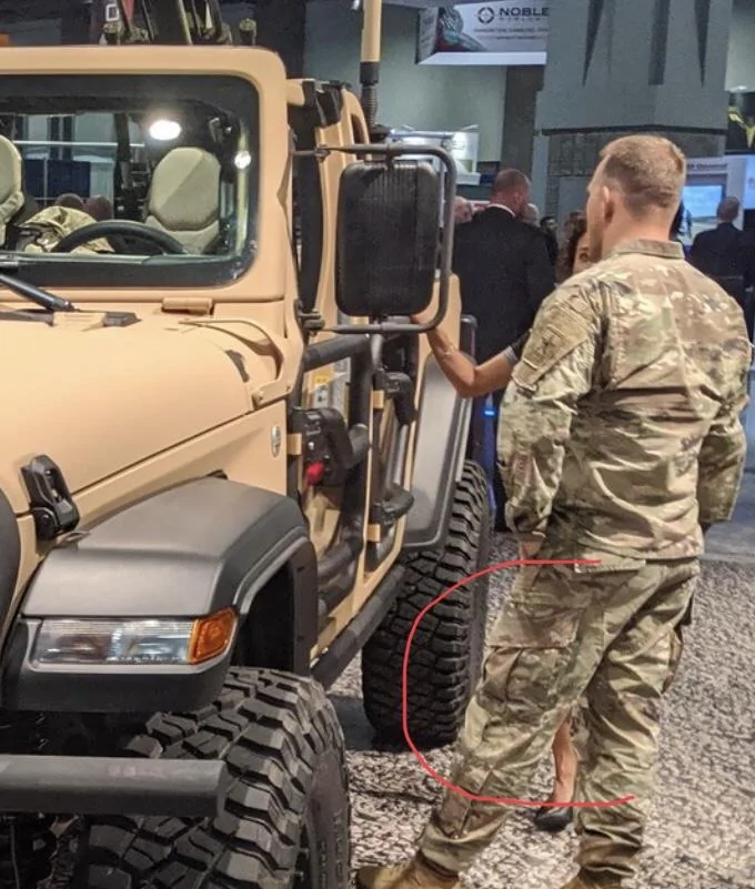 Jeep Gladiator Jeep Gladiator XMT Light Tactical Vehicle announced by FCA and AM General 489F6750-6299-4B79-9B28-9902F71039EE