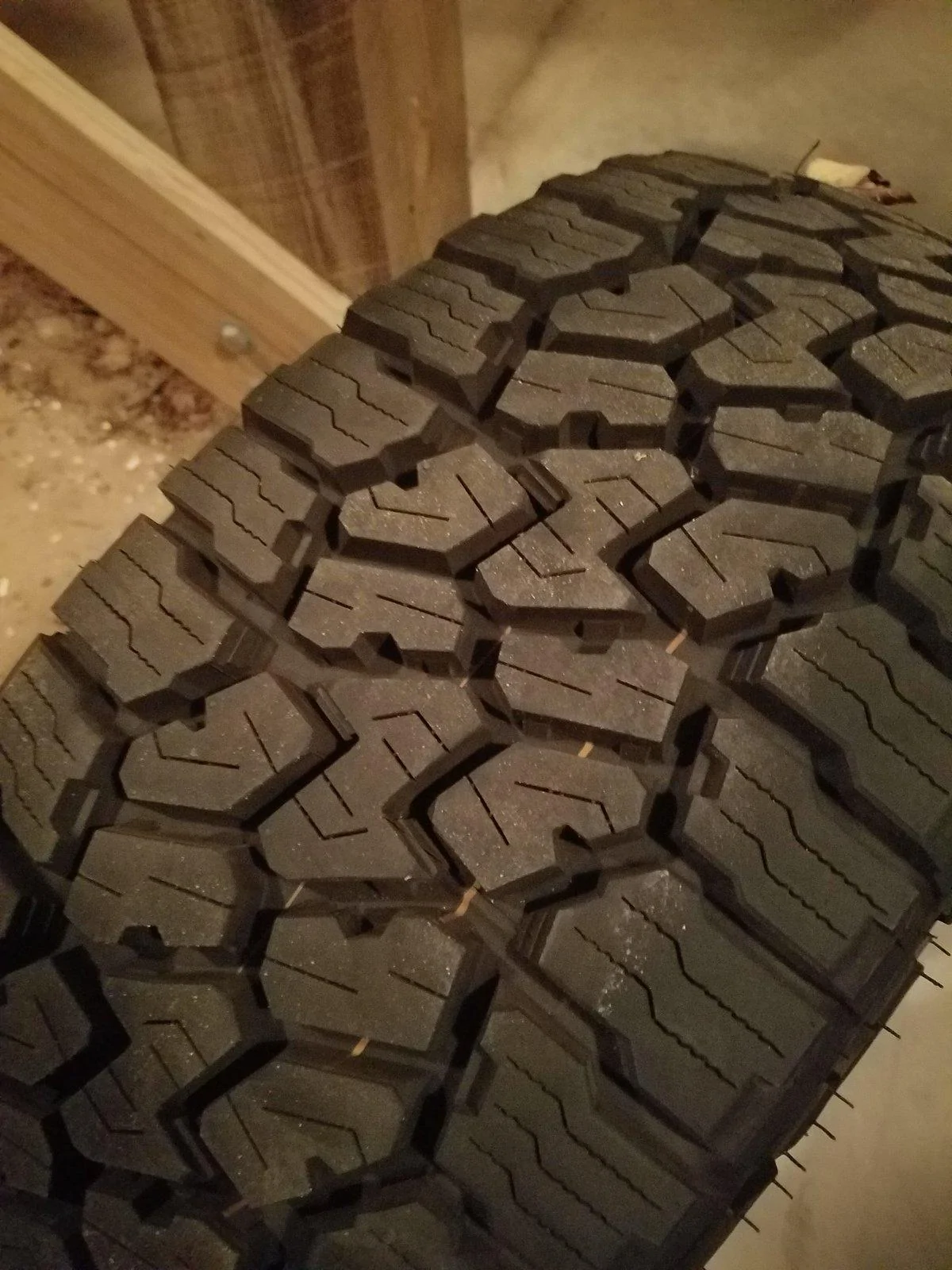 Jeep Gladiator Stock Falken AT3W tires 20191014_204031