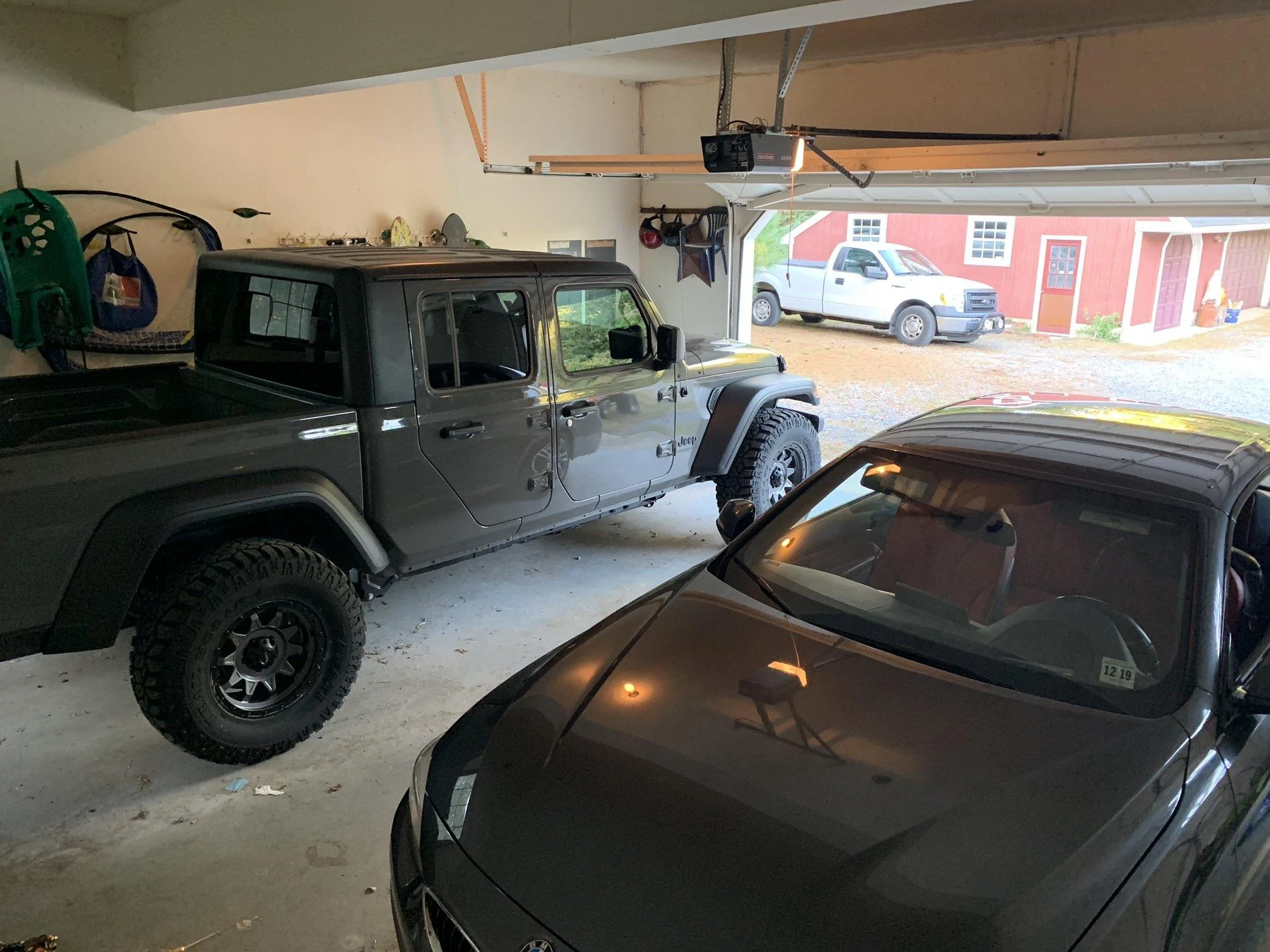 Jeep Gladiator What wheels are you putting on you JT? E93DAC55-2DD4-4612-B161-9245165908A8