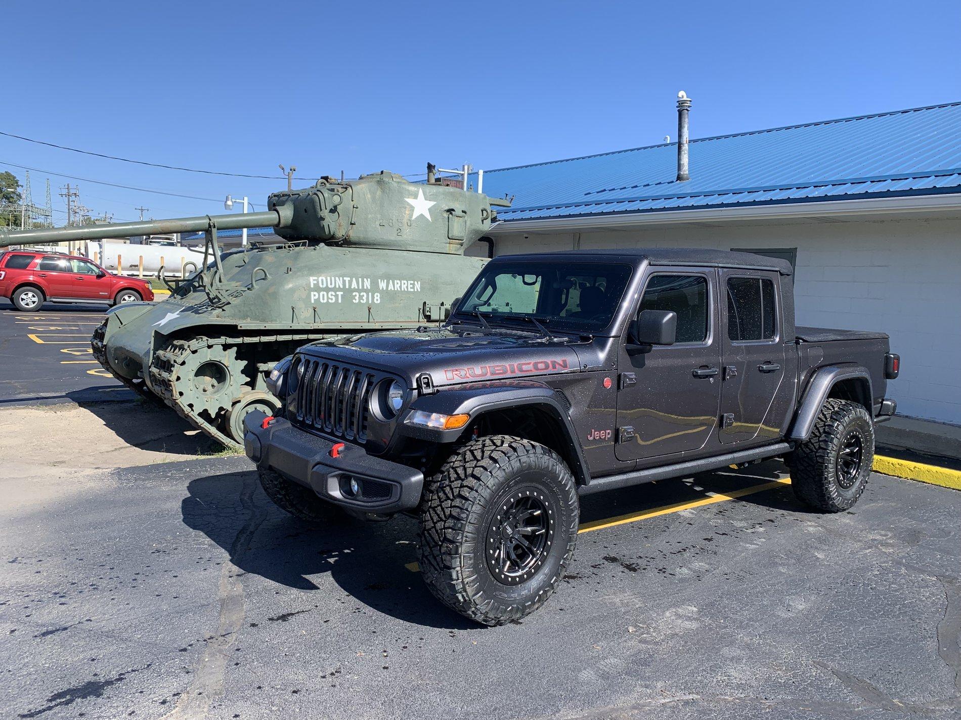 Jeep Gladiator GRANITE CRYSTAL JT Gladiator Club 7E400FCB-36D1-4A54-BD8F-48B9803FB5F8