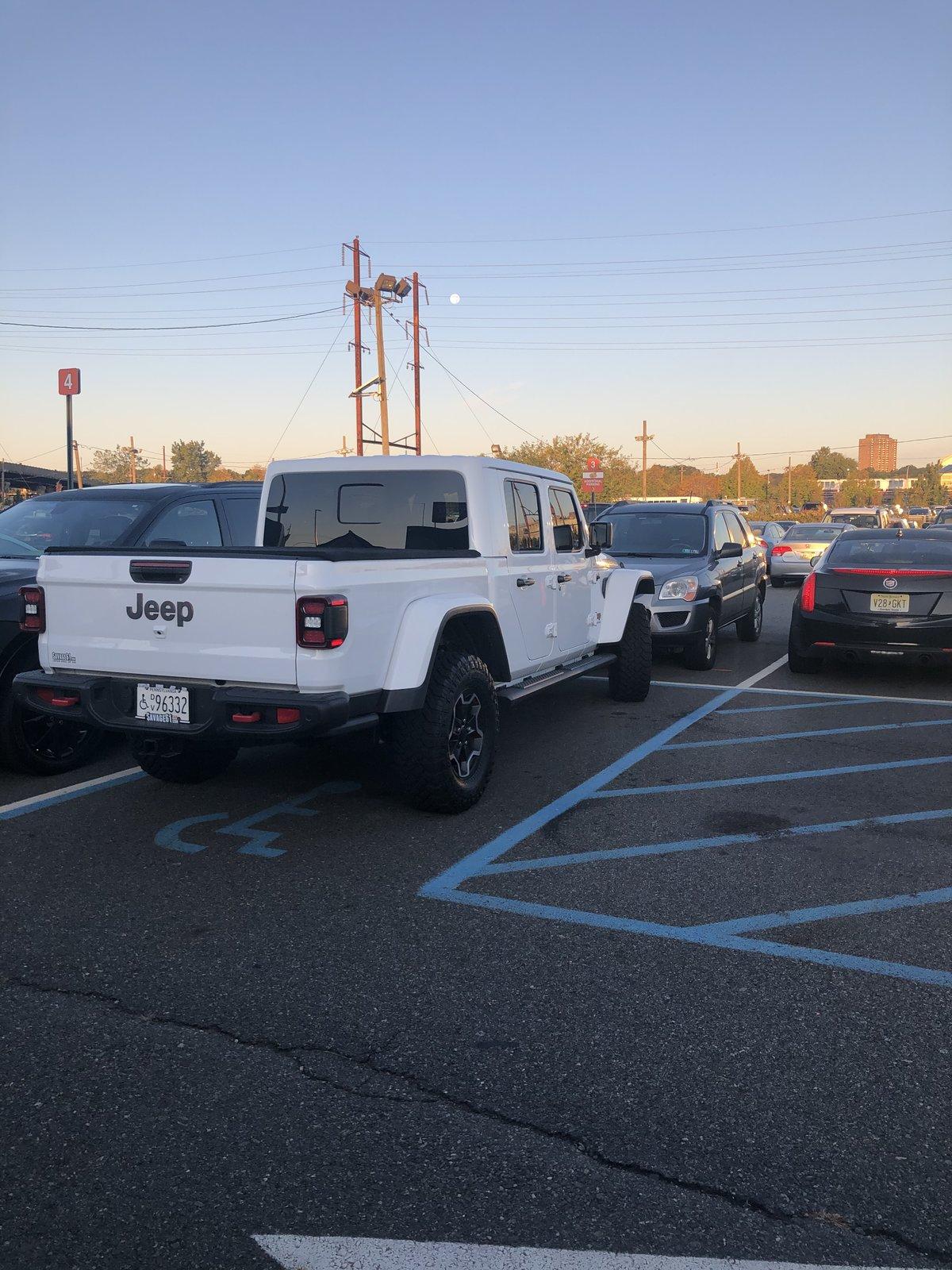 Jeep Gladiator Official Gladiator *SPOTTED* thread 1464FC3A-57A9-41C3-9890-4D910DBC5467