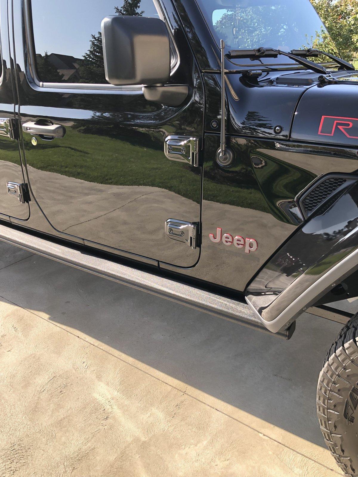 Jeep Gladiator OEM Wide Rock Rails 8DC8E3D1-17D0-4022-9C5A-CA55316CB861