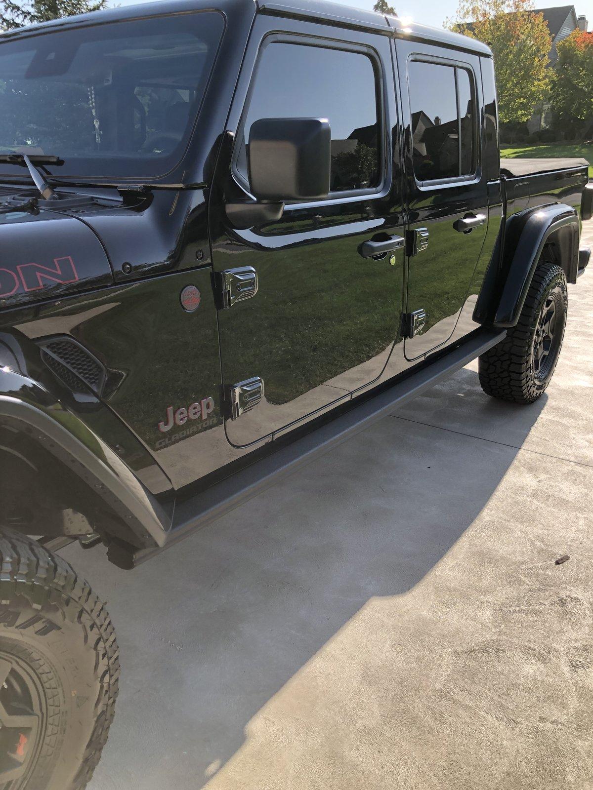 Jeep Gladiator OEM Wide Rock Rails 8FF0A6C7-5E1B-47FF-B738-1BD4650C836C