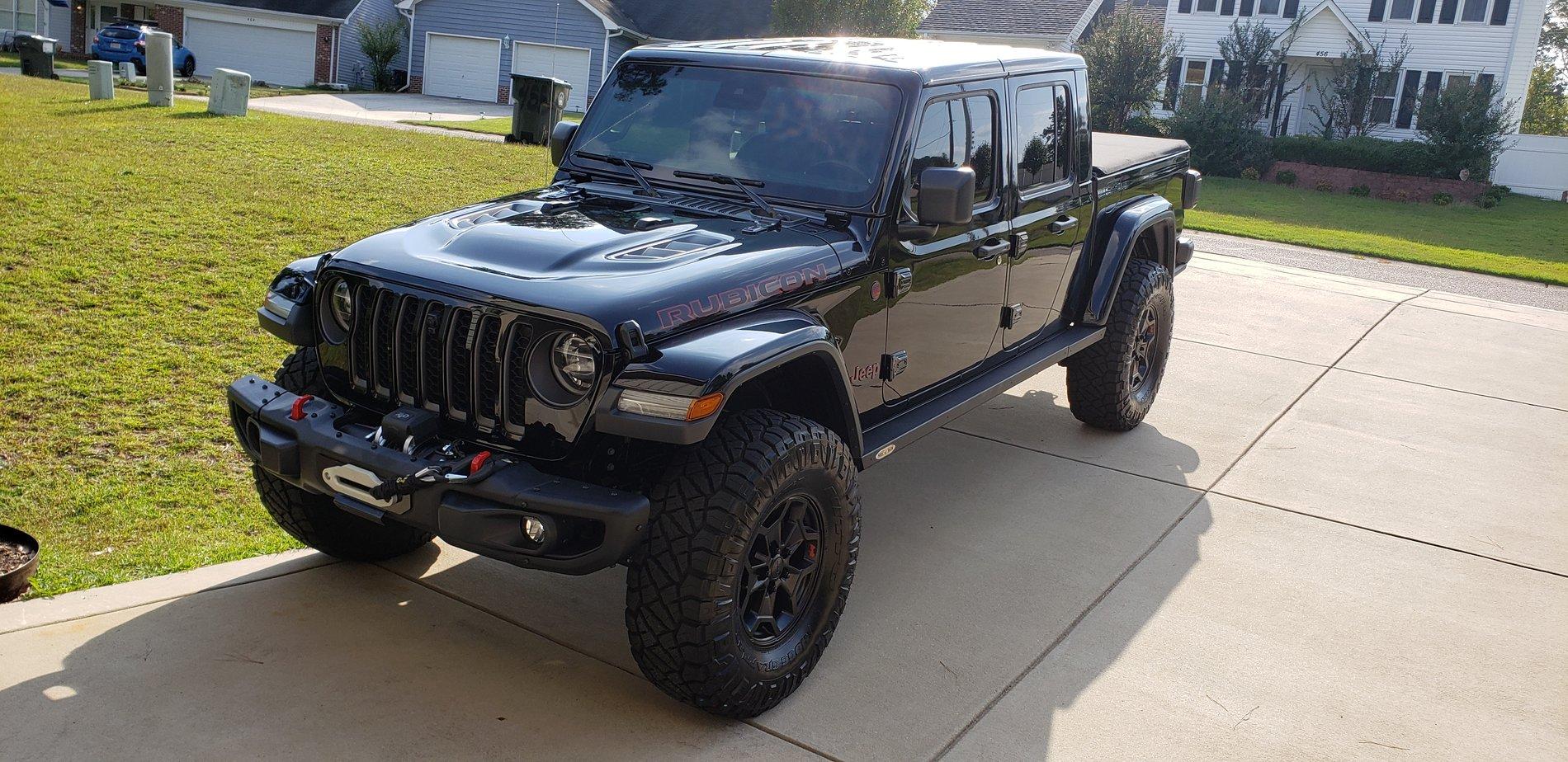 Jeep Gladiator Gladiator Launch Edition build 20191001_155000