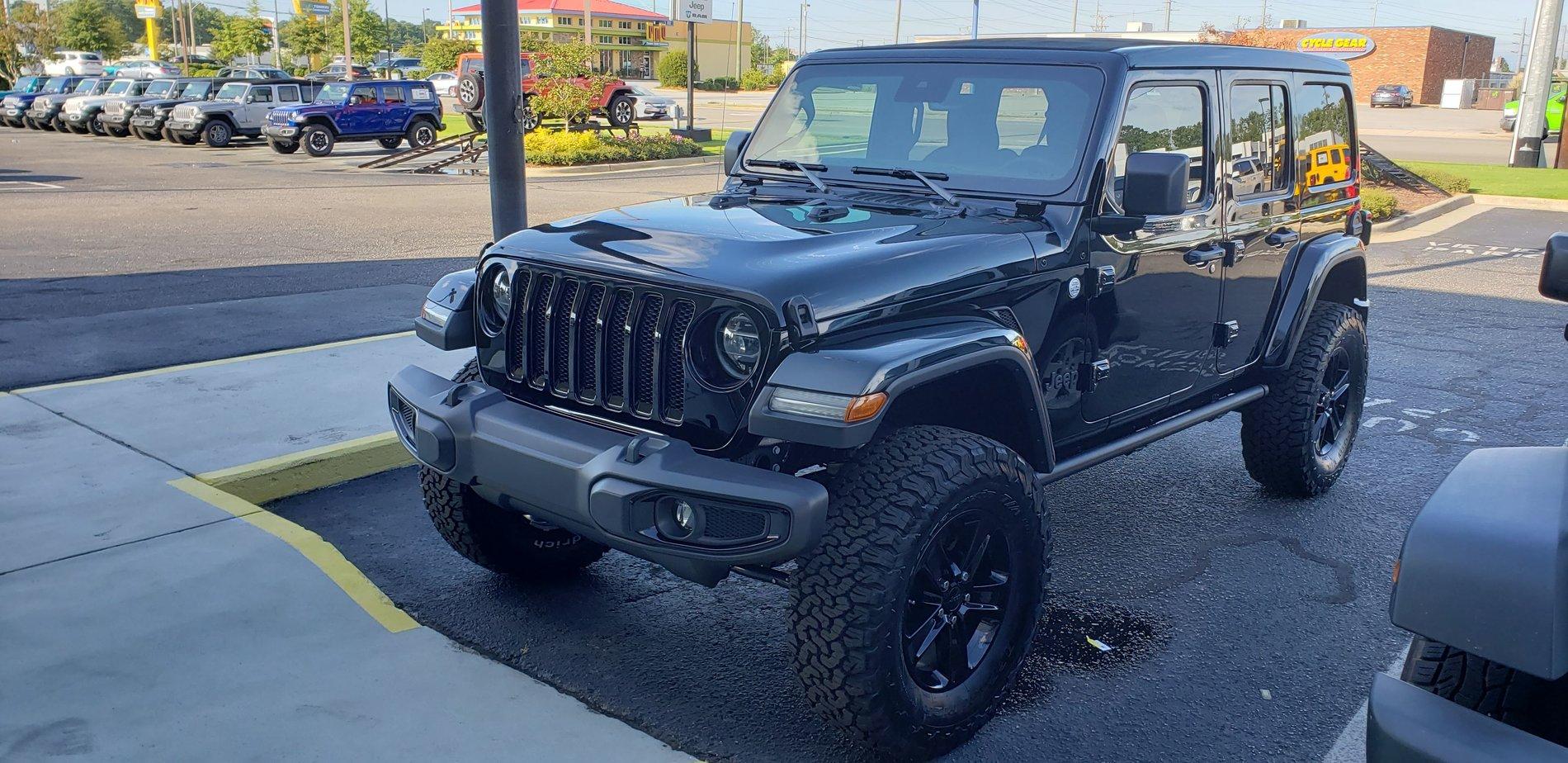 Jeep Gladiator Husband Gladiator and Wife JL build(s) 20191009_163915