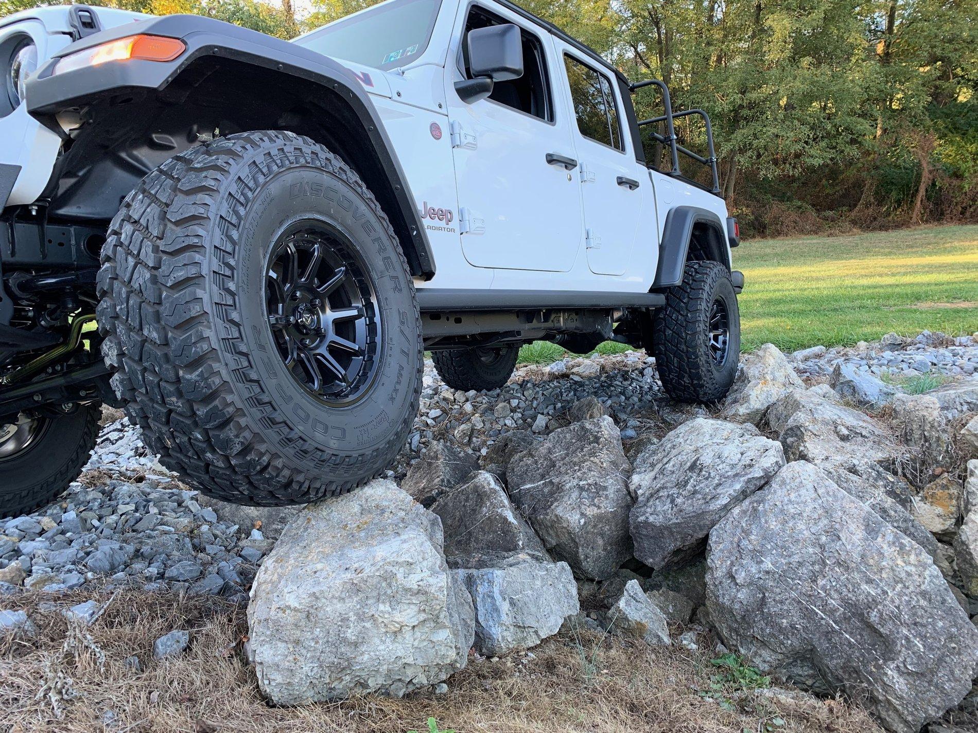 Jeep Gladiator Family build but my son might be too young... IMG_0634