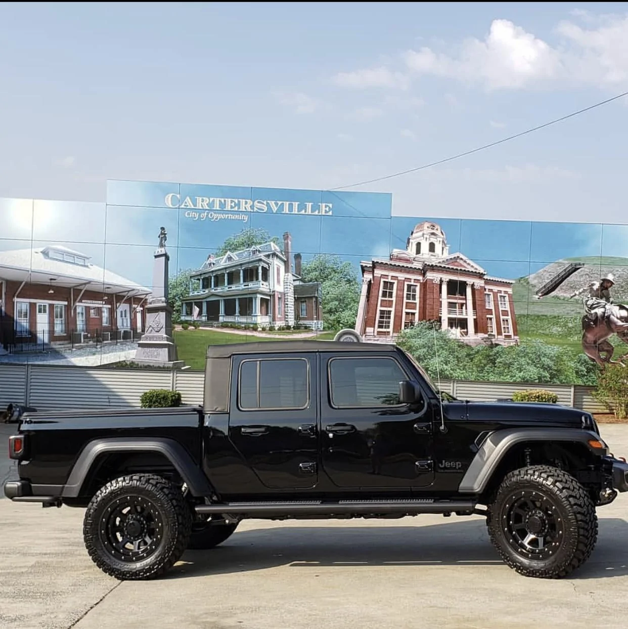 Jeep Gladiator BLACK Gladiator JT Club 01B1F623-438C-485F-B079-A4ABE98A9222