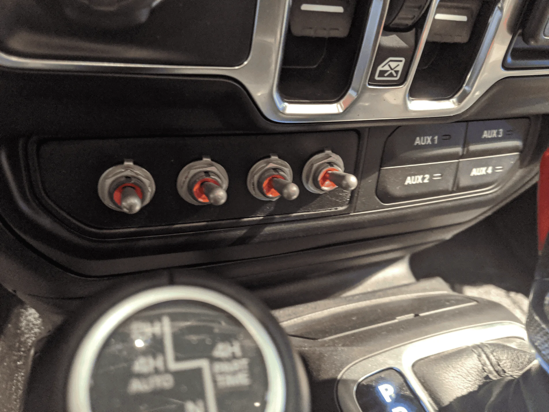 Jeep Gladiator Jeep Gladiator XMT Light Tactical Vehicle announced by FCA and AM General upload_2019-10-15_19-3-7-png