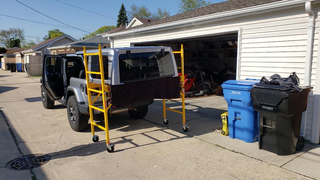 Jeep Gladiator Design Idea for Hardtop Removal / Storage thumbnail (1)