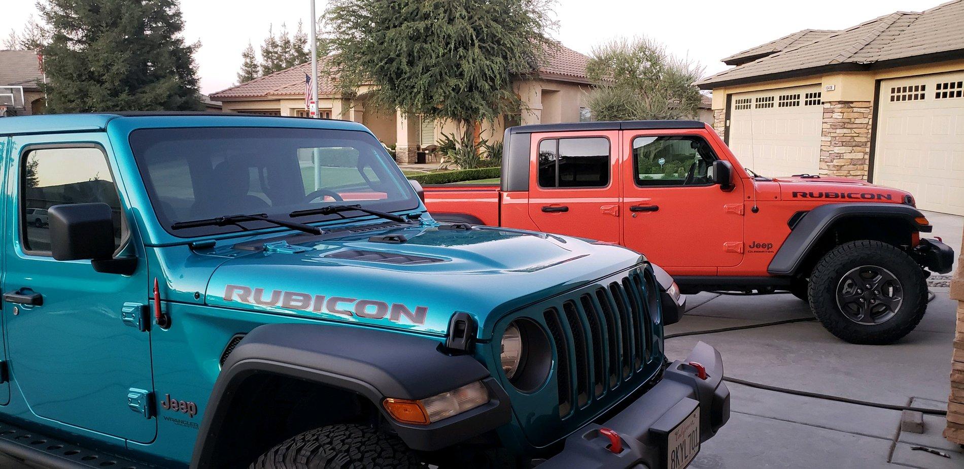 Jeep Gladiator Bikini blue gladiator! 38512
