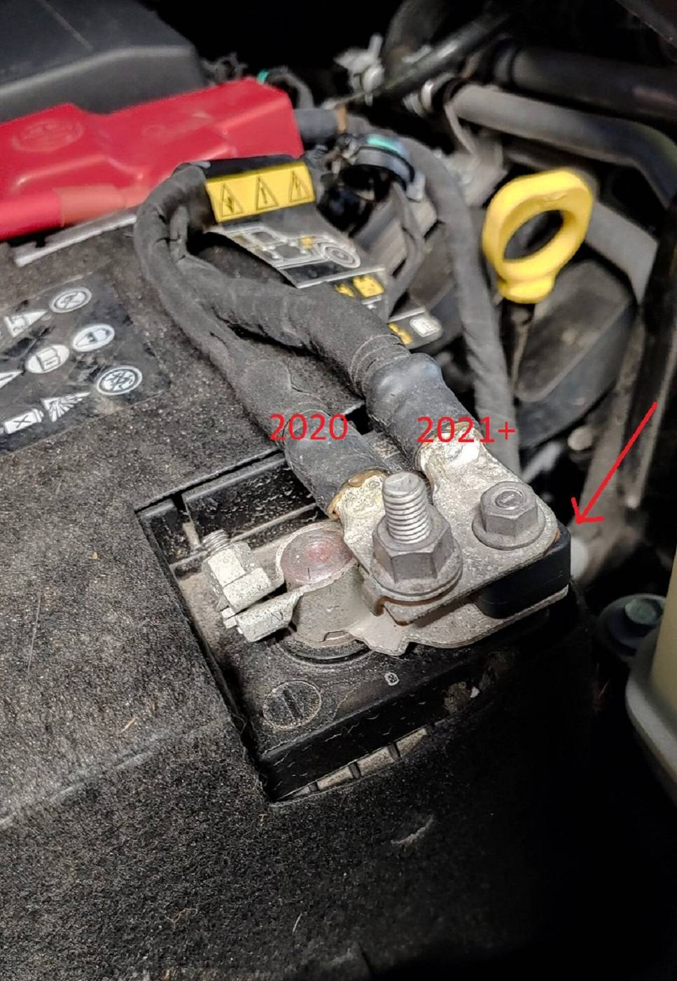 How to Charge Auxiliary Battery Jeep: A Complete Guide