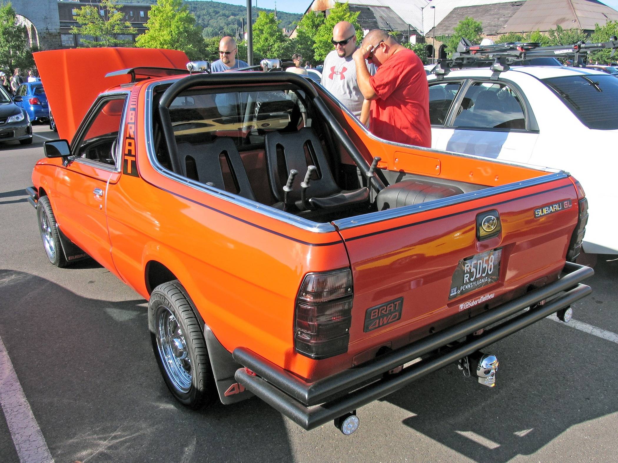 Jeep Gladiator Are Gladiators “cars”? [ADMIN WARNING: NO POLITICS] 2560px-Subaru_Brat_(15022049405)