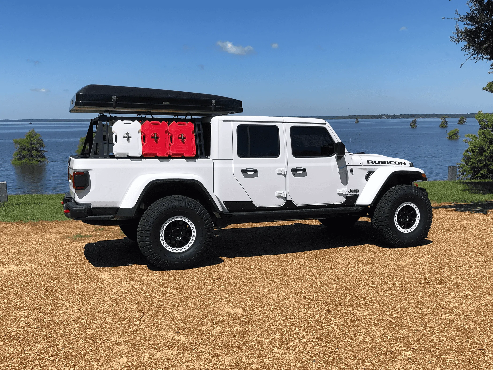 Jeep Gladiator Any one running 38’s and got pics ? 1717963709559-tv