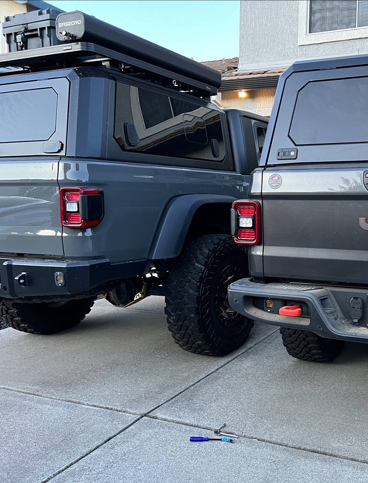 Jeep Gladiator Rear reflector delete /rear flush mount light plates IMG_8483