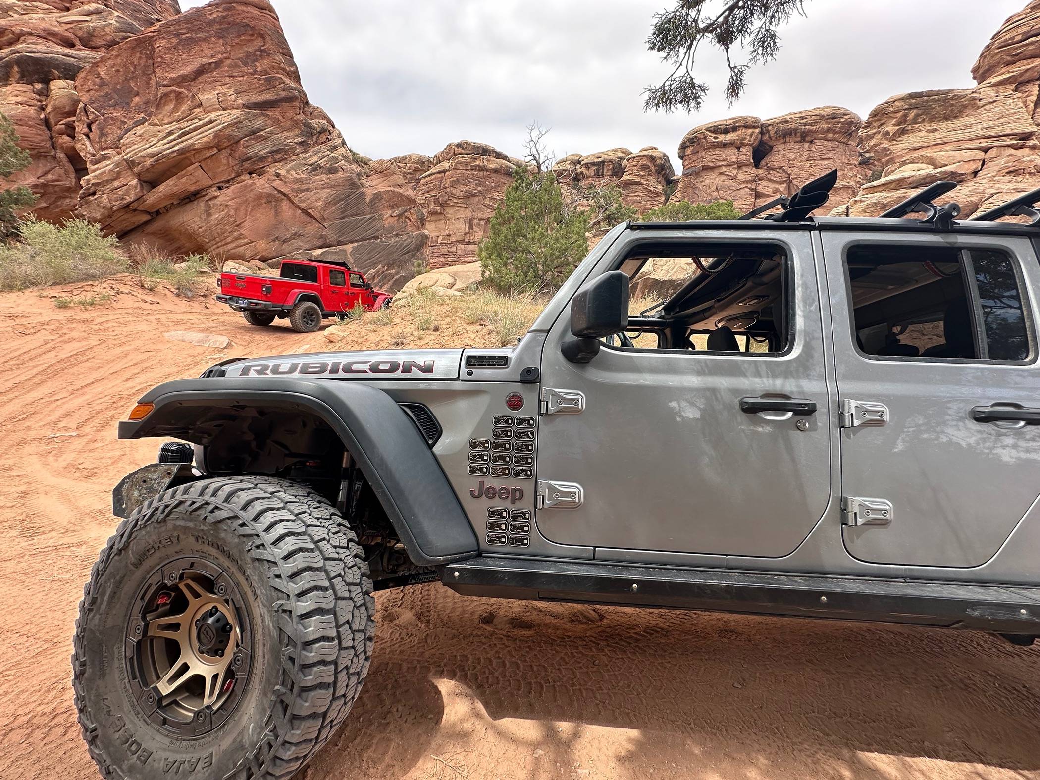 Jeep Gladiator Bronze wheels IMG_9127