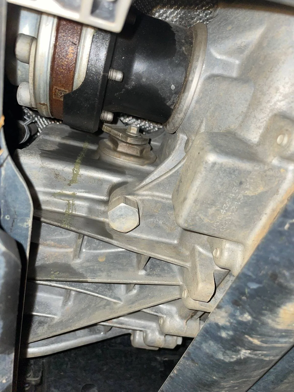Jeep Gladiator Uh oh here we go! Green fluid 2612BD19-A443-4492-93C2-F347B988A210