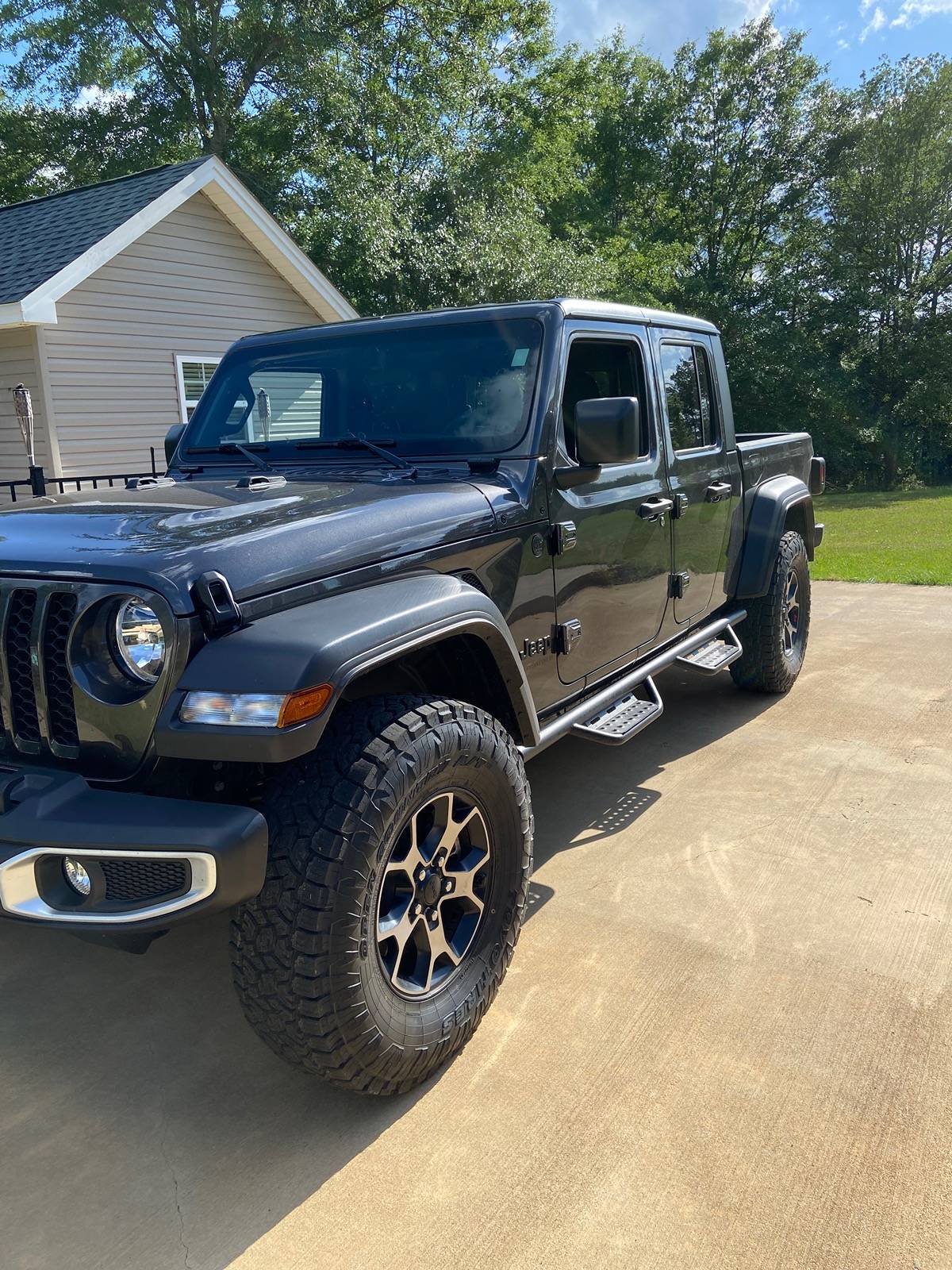 Jeep Gladiator Looking for new 35 tires for my new gladiator 07CAF88A-9630-41E1-9708-D3908756A6FB