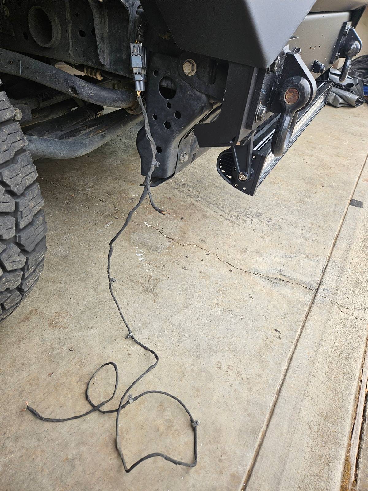 Jeep Gladiator Help wiring LED bar to factory fog light button 20240614_151612