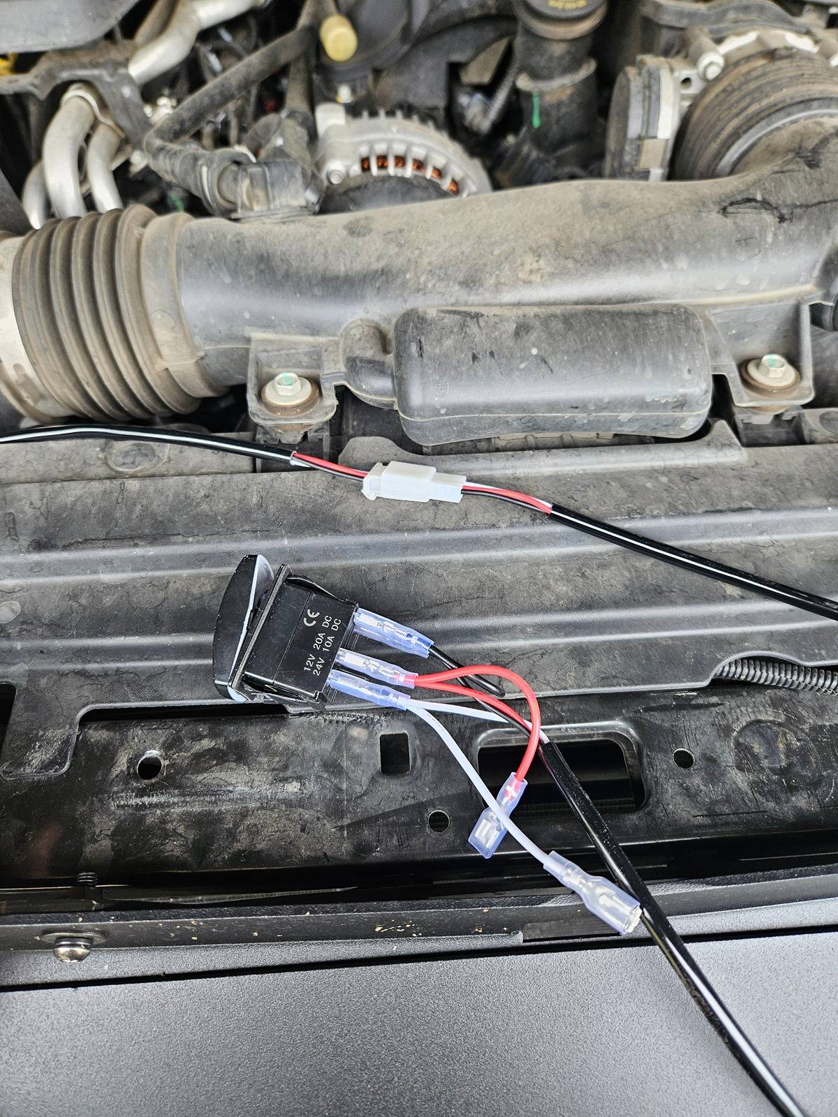 Jeep Gladiator Help wiring LED bar to factory fog light button 20240614_151627