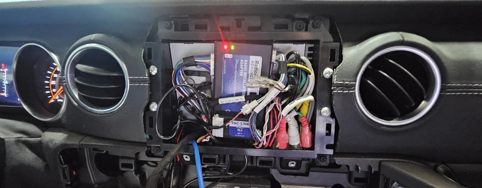 Jeep Gladiator Stinger HEIGH10 Head Unit with side cameras and gps maps microsd card - $600 Shipped 20240614_195523