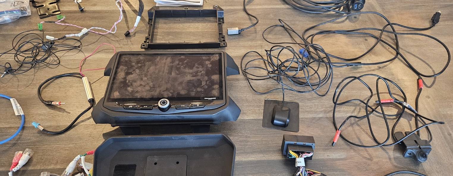 Jeep Gladiator Stinger HEIGH10 Head Unit with side cameras and gps maps microsd card - $600 Shipped 20240616_094258