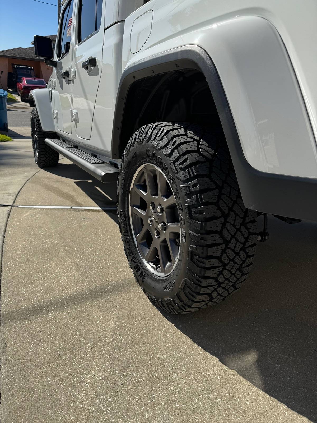 Jeep Gladiator In search of a quiet, good wet traction, 33 or 35 tire IMG_0771