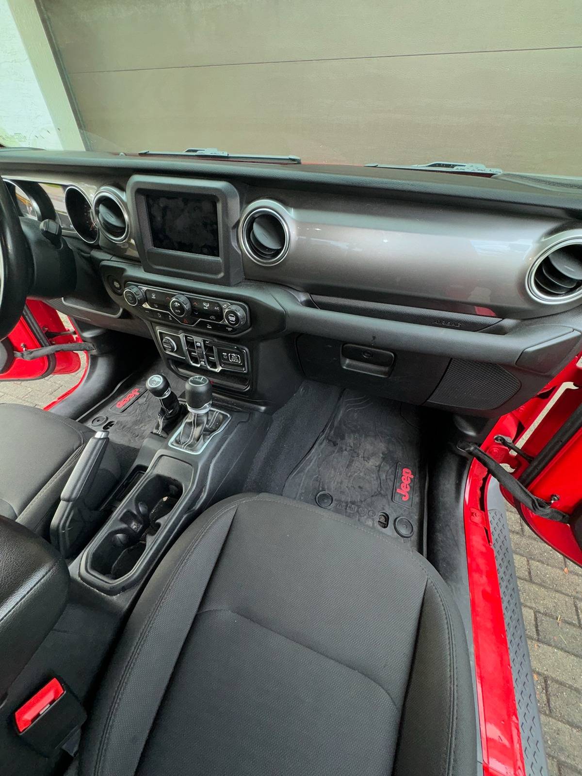 Jeep Gladiator 2020 Jeep Gladiator Overland 51,932 Miles Miami, Florida IMG_8667.JPG