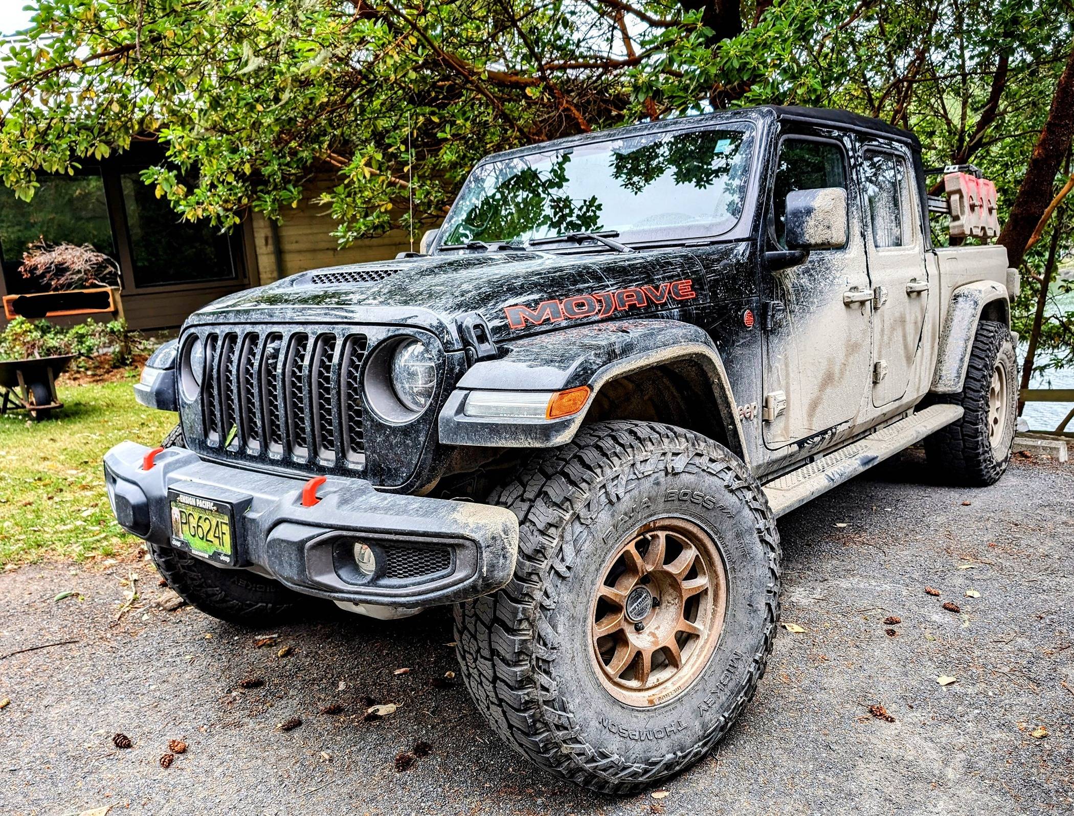 Jeep Gladiator Dealer says USB is not warranty-able 1000011381