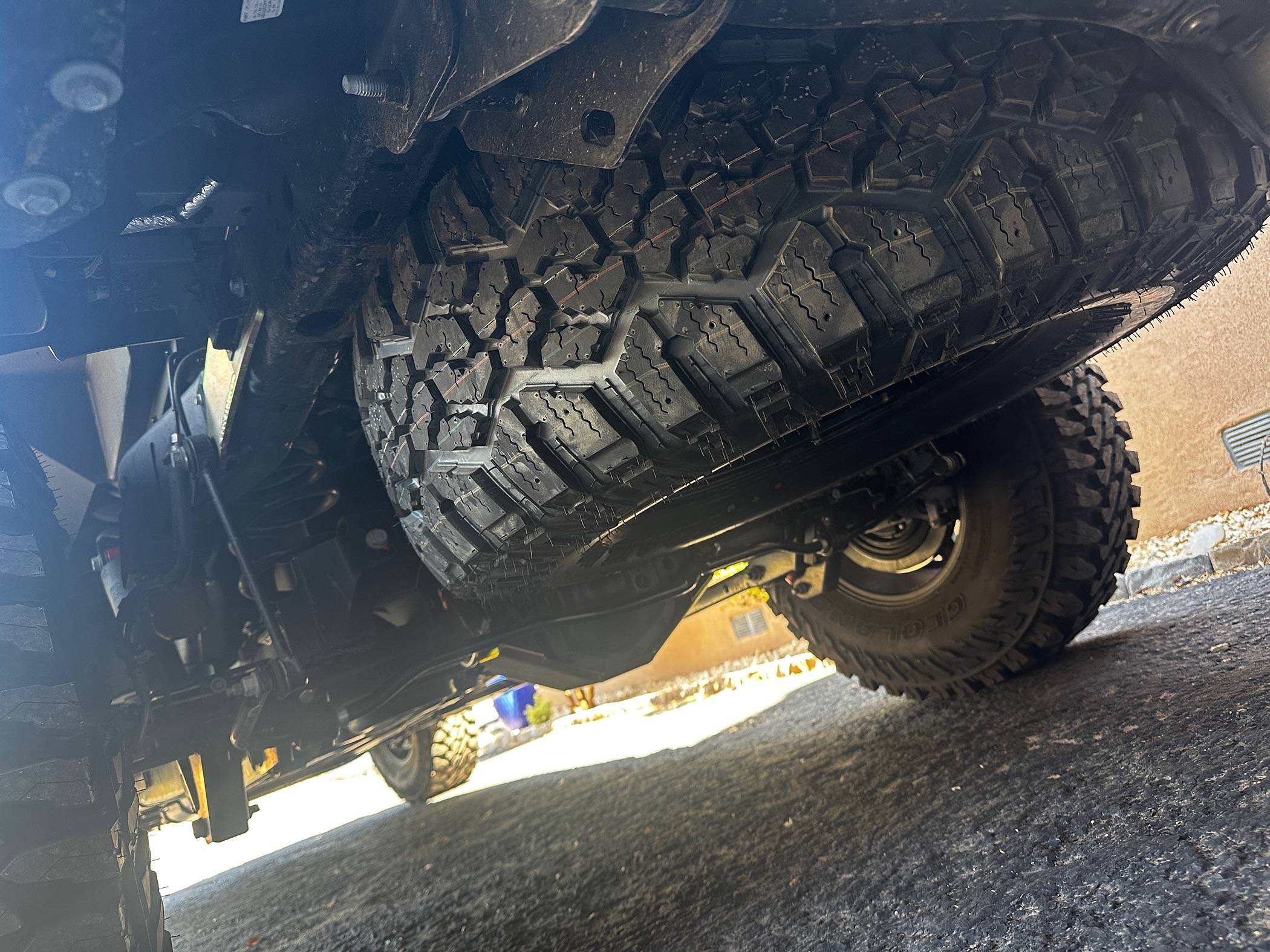 Jeep Gladiator 37 inch spare tire IMG_8236