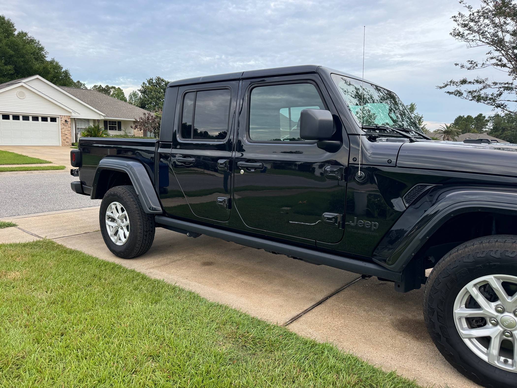 Jeep Gladiator Another new owner thread, ‘23 Sport S IMG_7877
