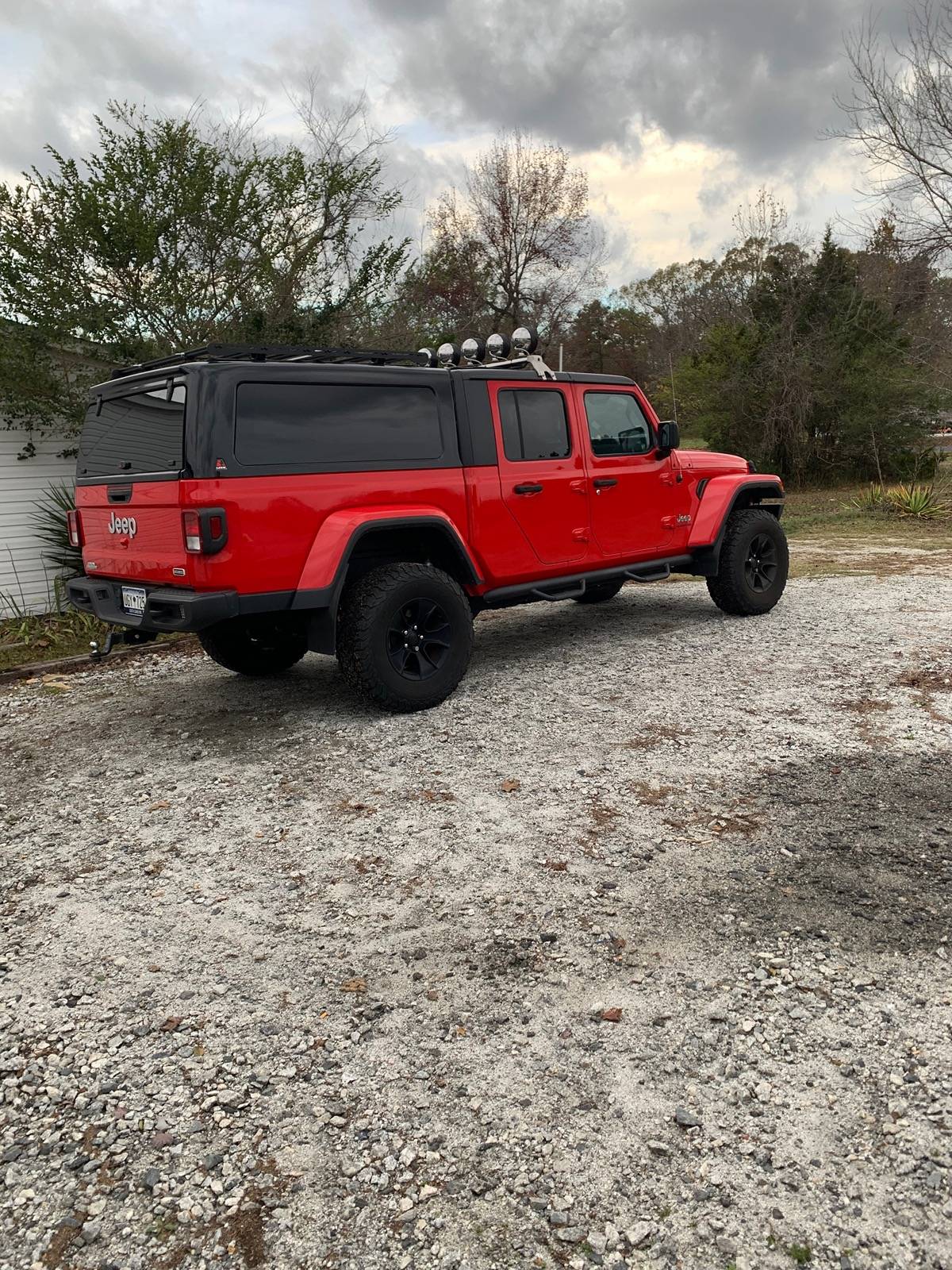 Jeep Gladiator ARE and LEER fiberglas canopies IMG_3186
