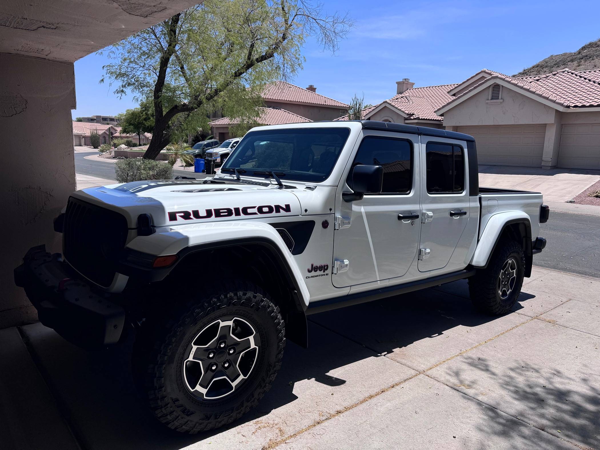 Jeep Gladiator 2023 Far Out Rubicon or Mojave Wheels with Falken MT01 IMG_8838