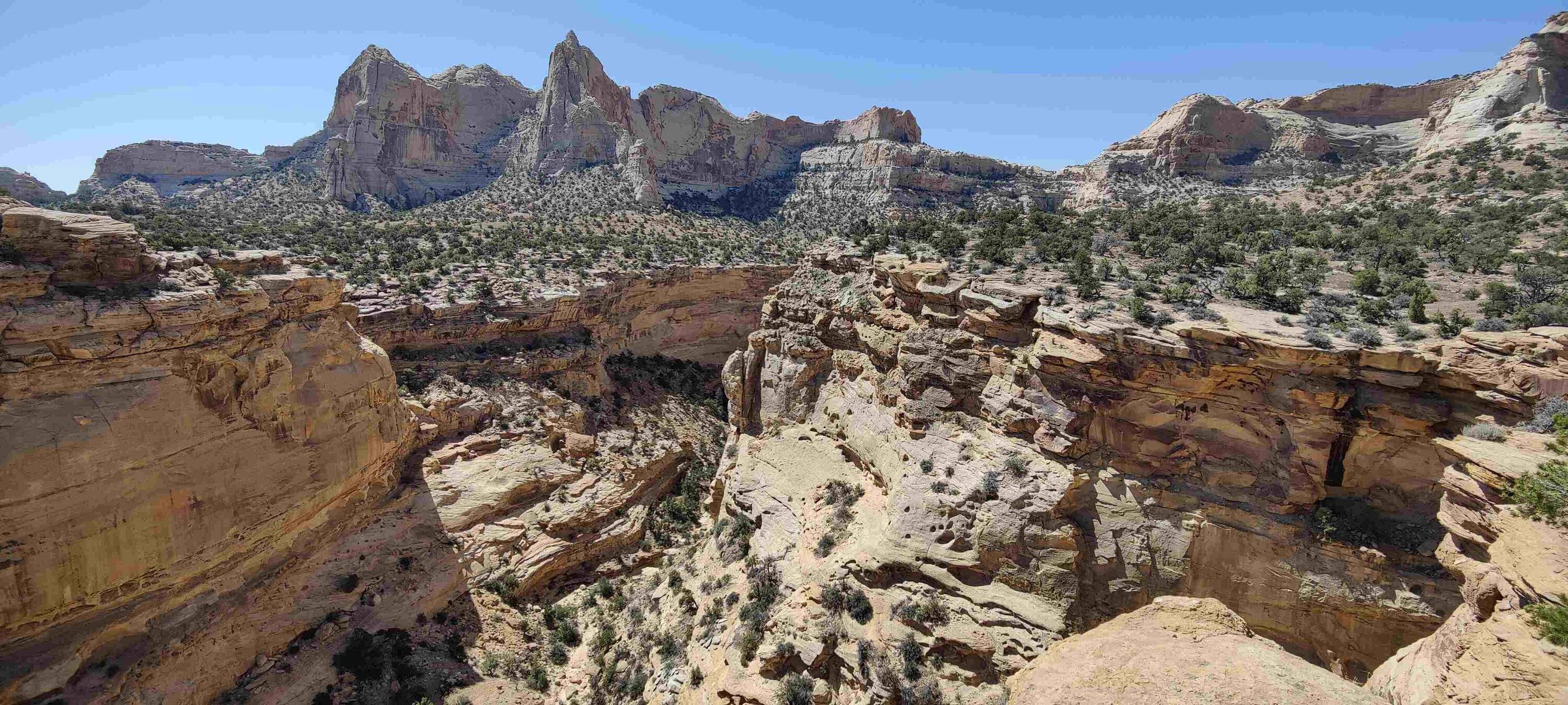 Jeep Gladiator Red Rock 4-Wheelers Trail of the Month June 2024 16L