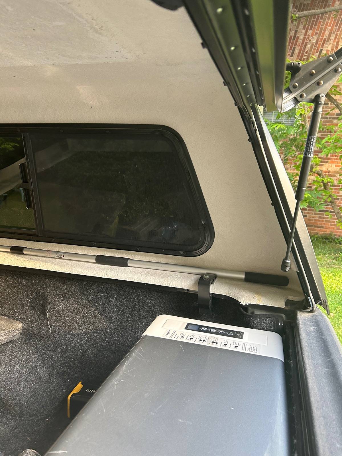 Jeep Gladiator ARE and LEER fiberglas canopies IMG_1455