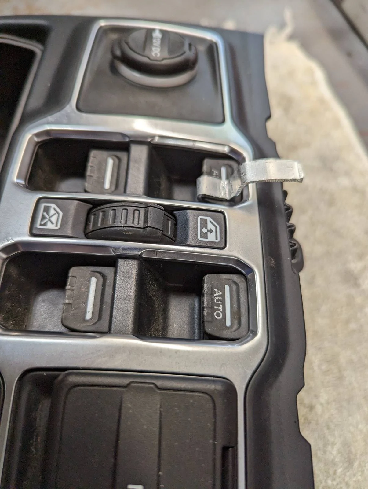 Jeep Gladiator FINALLY Automatic UP/DOWN ALL windows! PXL_20230424_170324941
