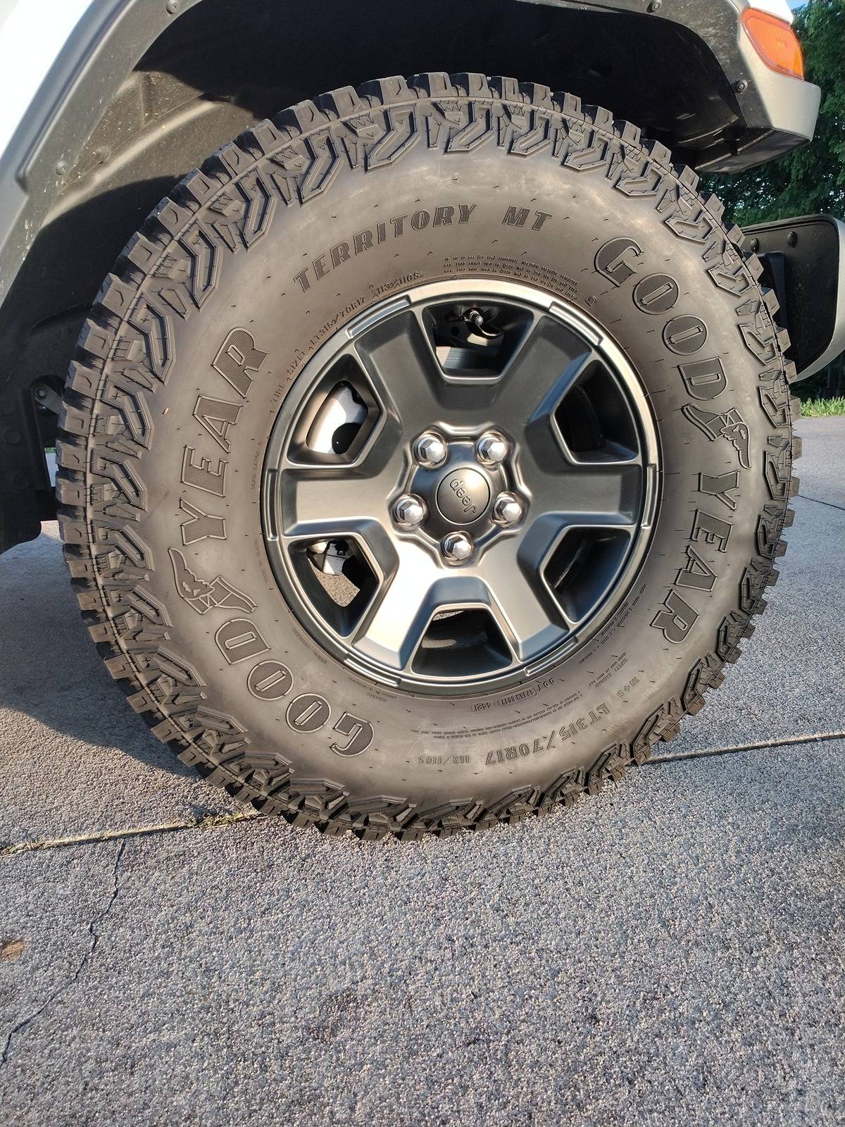 Jeep Gladiator Goodyear Territory MT 315/70/17 with 1.5 Teraflex installed 1000000815