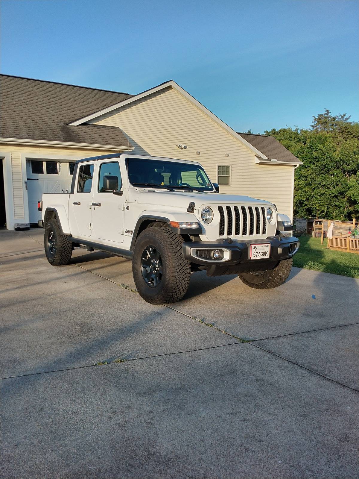 Jeep Gladiator Goodyear Territory MT 315/70/17 with 1.5 Teraflex installed 1000000813