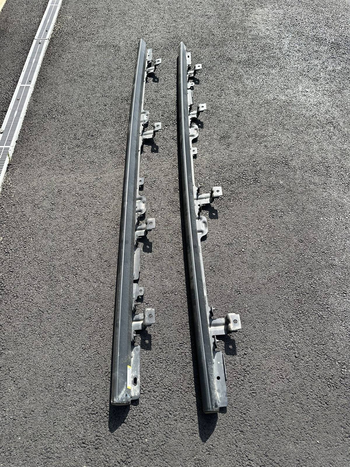 Jeep Gladiator For Sale: Take-off rails and factory skid plates from a 2022 Rubicon. thumbnail_IMG_8390