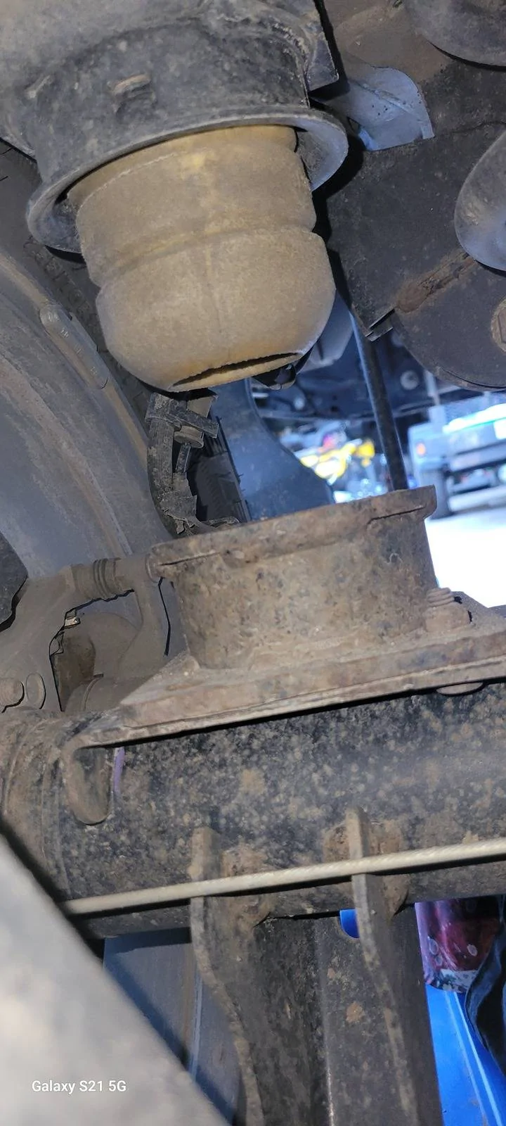 Jeep Gladiator Can you tell me whats factory/aftermarket in the pics? 44