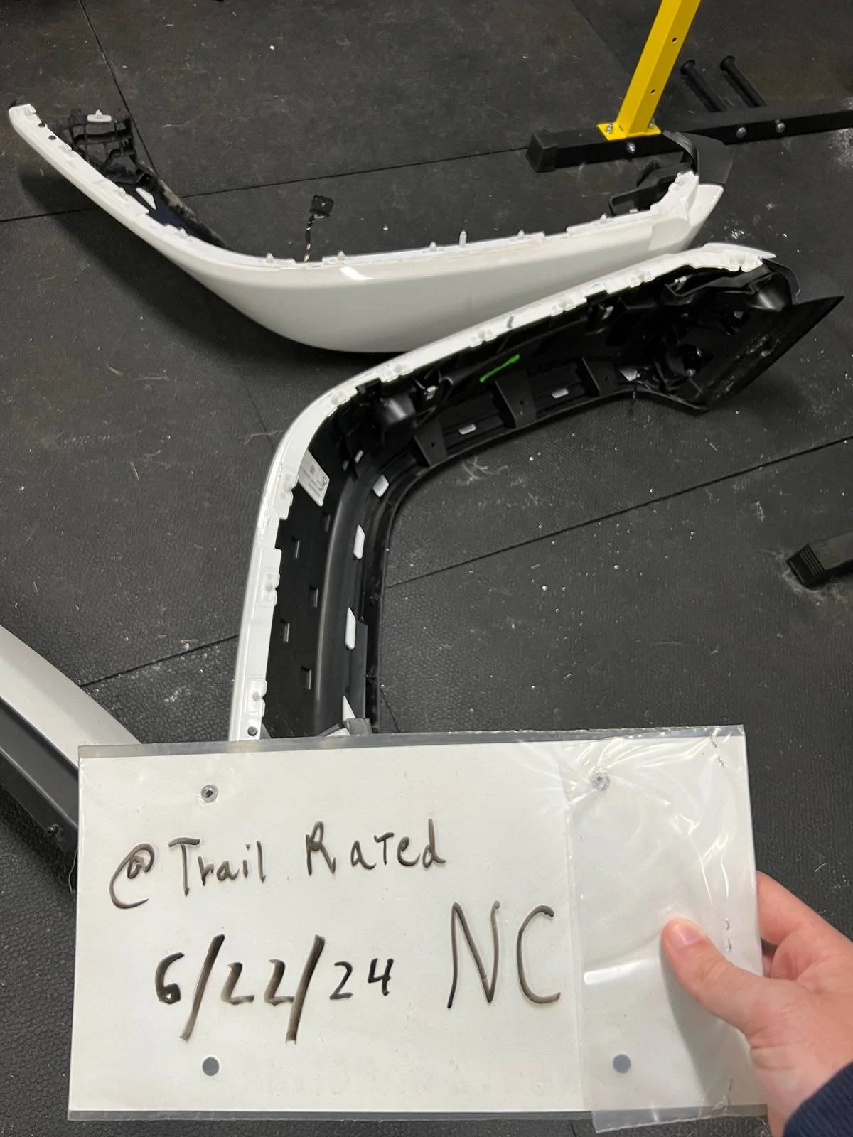 Jeep Gladiator White Fender Flares IMG_2136