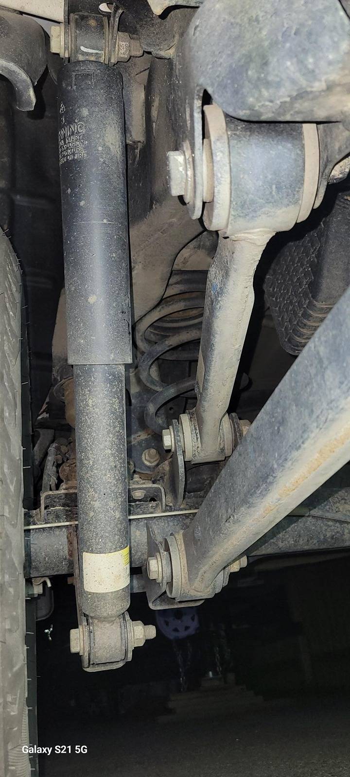 Jeep Gladiator Can you tell me whats factory/aftermarket in the pics? 555