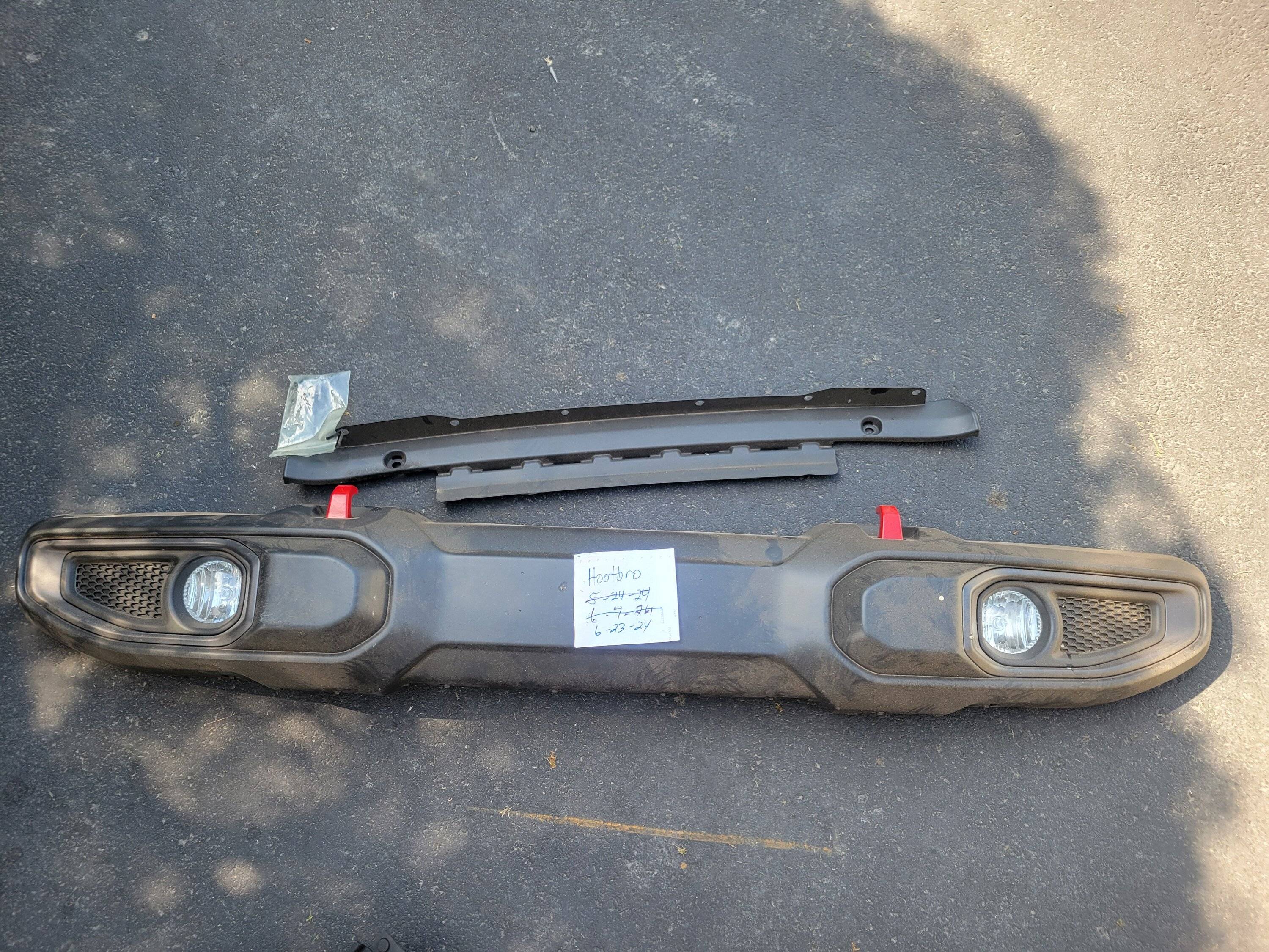Jeep Gladiator Rubicon Front Bumper $30 20240623_095154