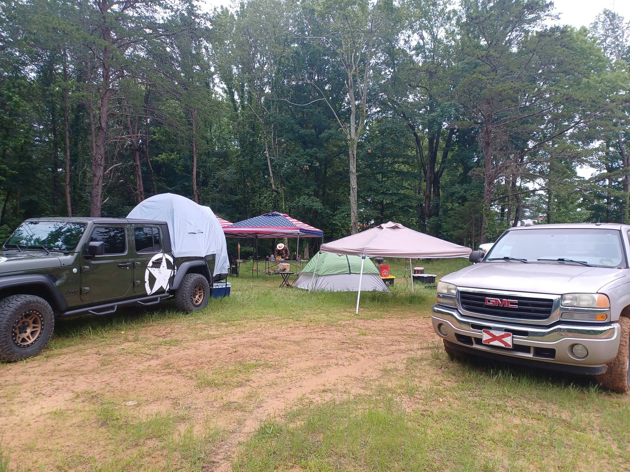 Jeep Gladiator Camping with your Gladiator 1000000898