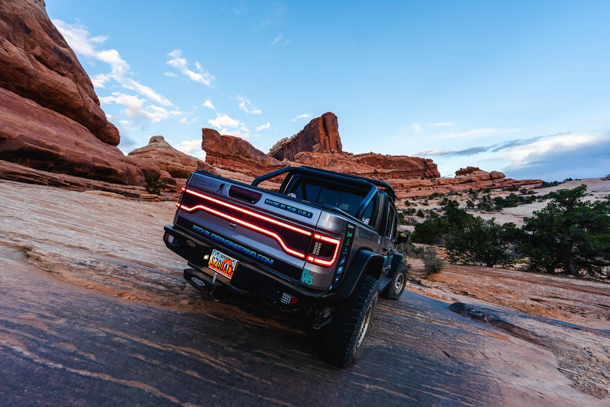 Jeep Gladiator NOW IN STOCK: ORACLE LIGHTING RACETRACK FLUSH STYLE LED TAILGATE PANEL LIGHT ORACLE_Lighting_RSE_Raccetrack_LED