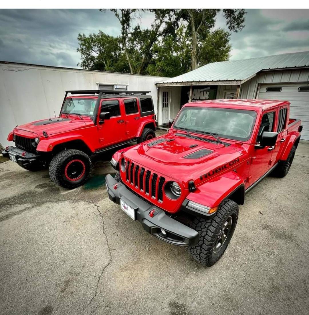 Jeep Gladiator FIRECRACKER RED Gladiator JT Club Screenshot_20220530-120326_Facebook