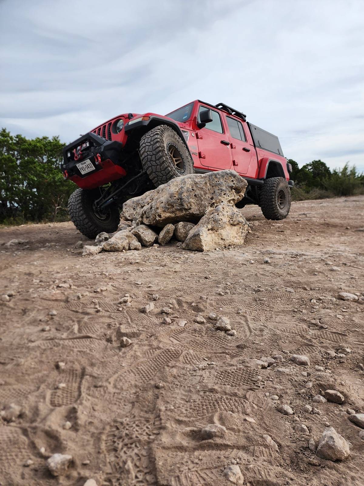 Jeep Gladiator FIRECRACKER RED Gladiator JT Club thumbnail_20231021_160626