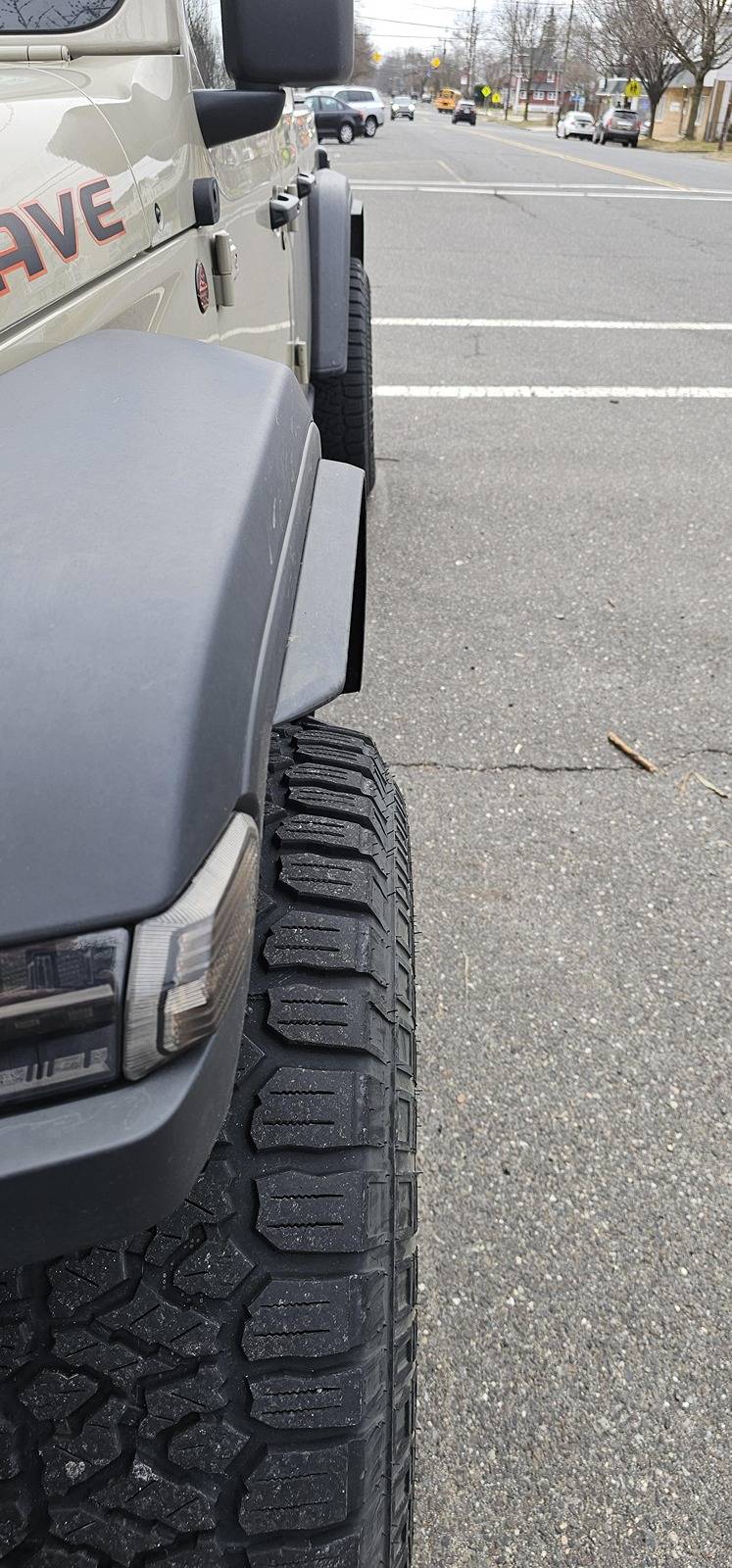 Jeep Gladiator Wheel/tire/offset question 2023 Mojave kj1rg8p56sfc1