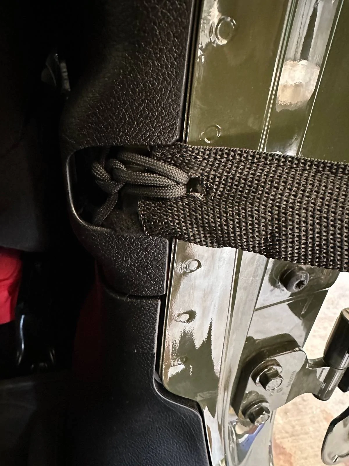 Jeep Gladiator Extender strap or hook for gladiator rear door. IMG_2841